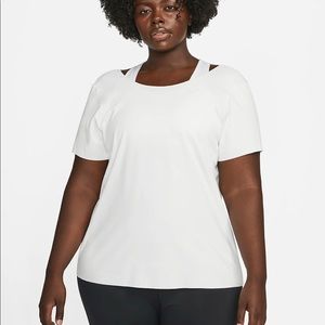 Nike Yoga Luxe